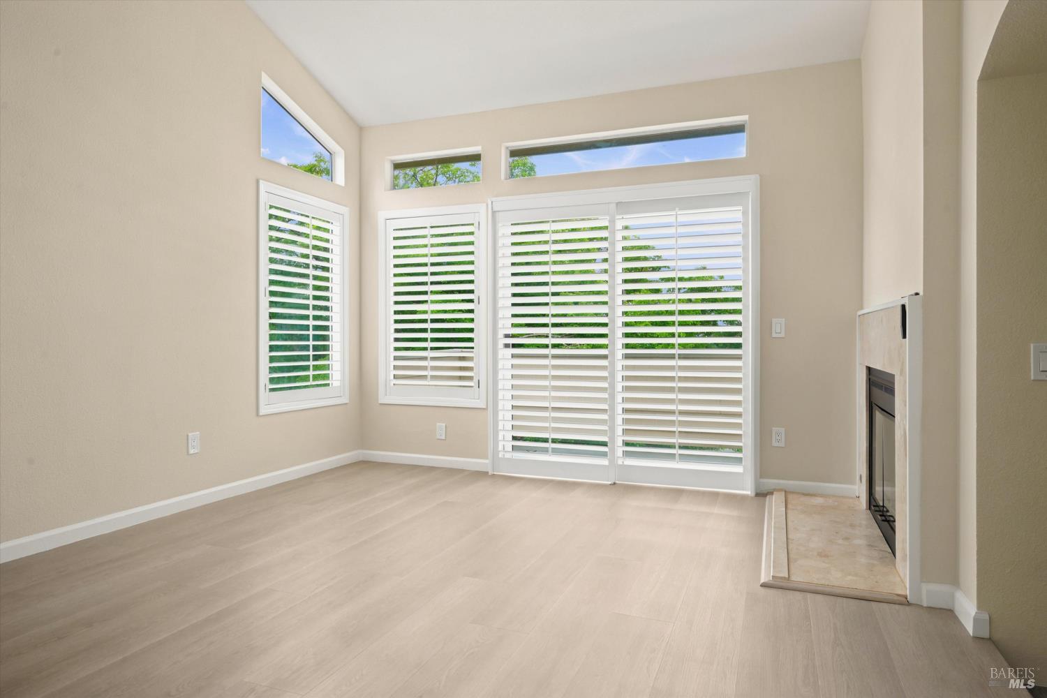 2004 Stonefield Lane Santa Rosa CA 95403