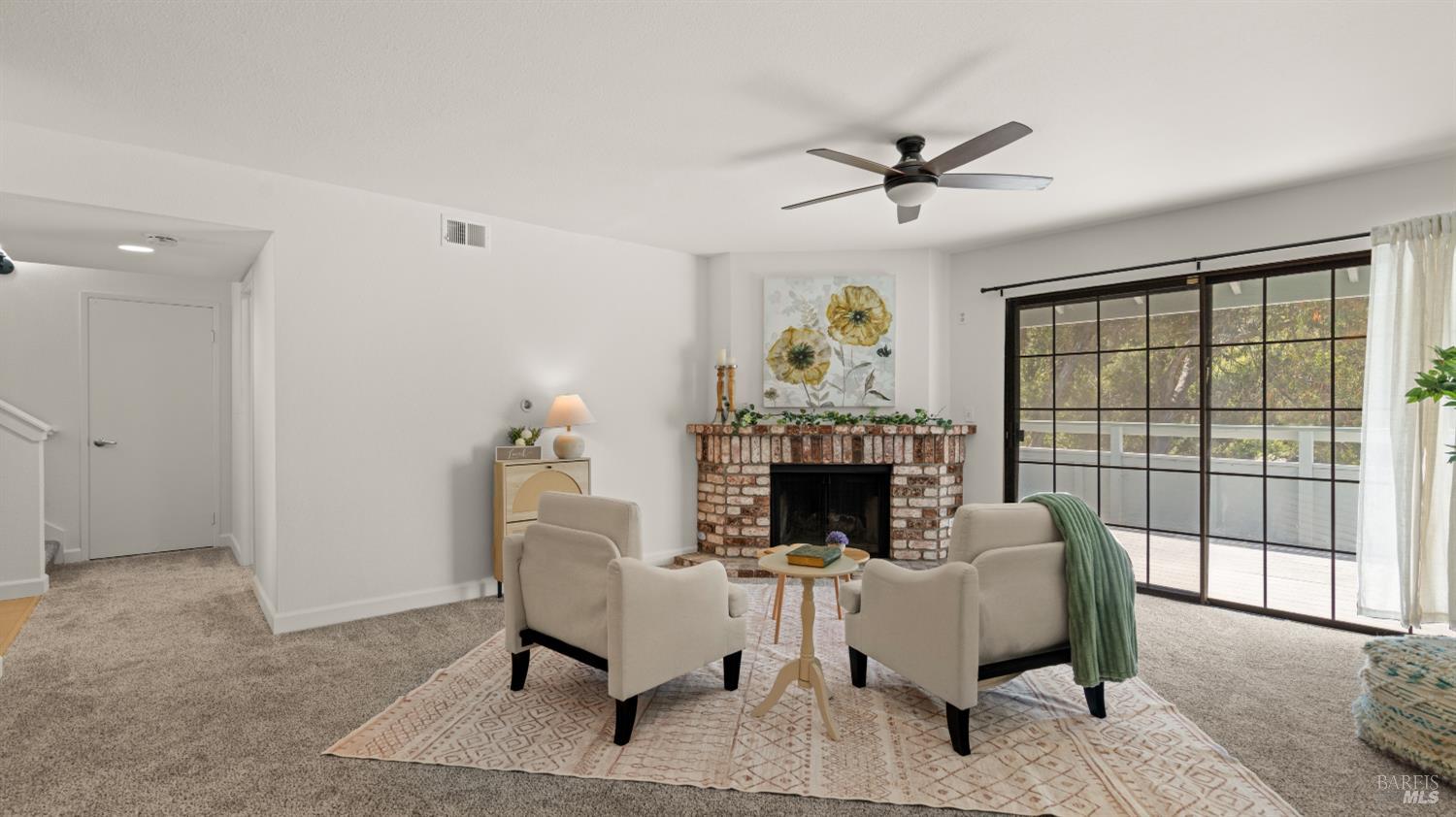 1889 Chantilly Lane Hayward CA 94541
