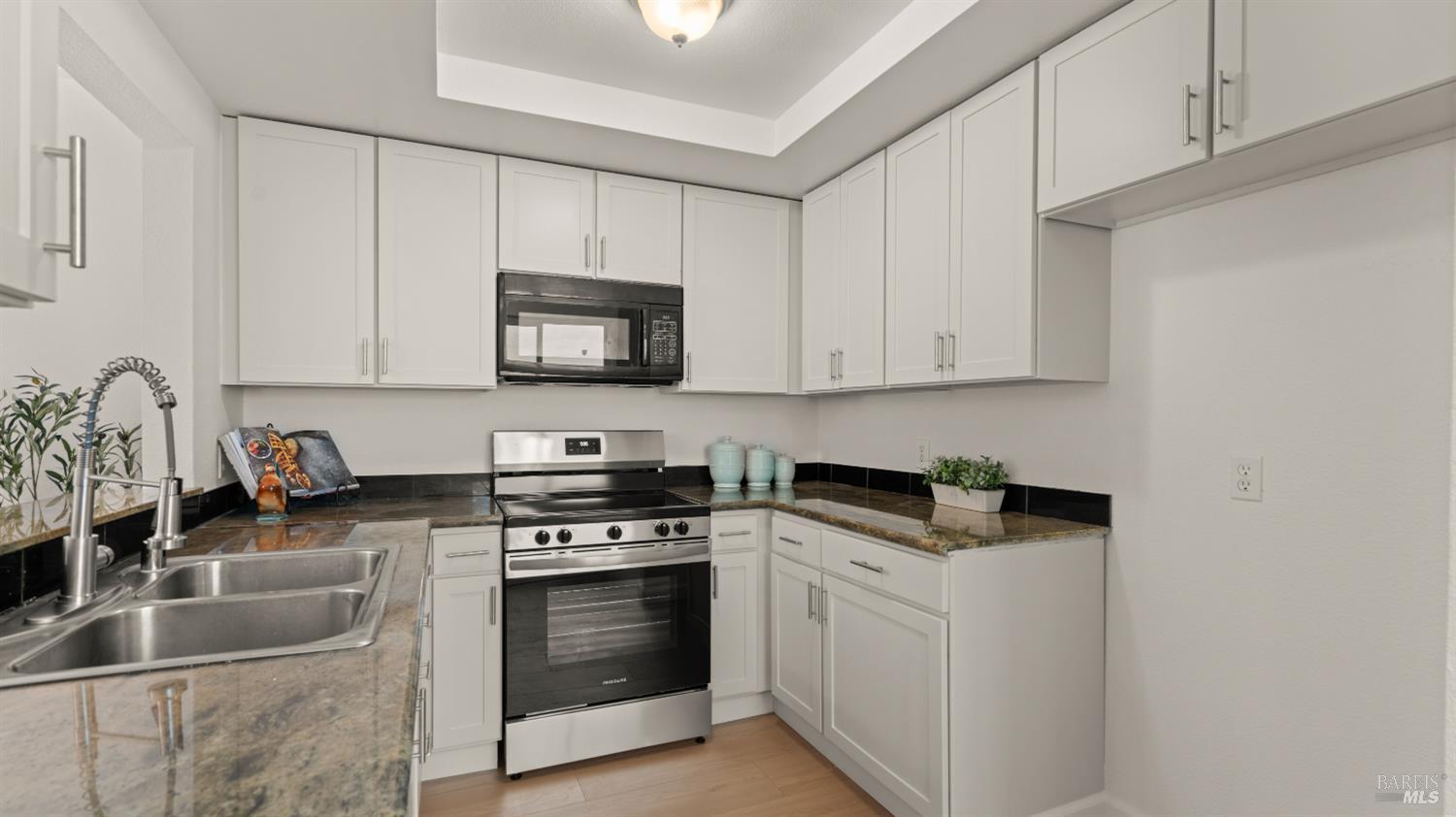 1889 Chantilly Lane Hayward CA 94541