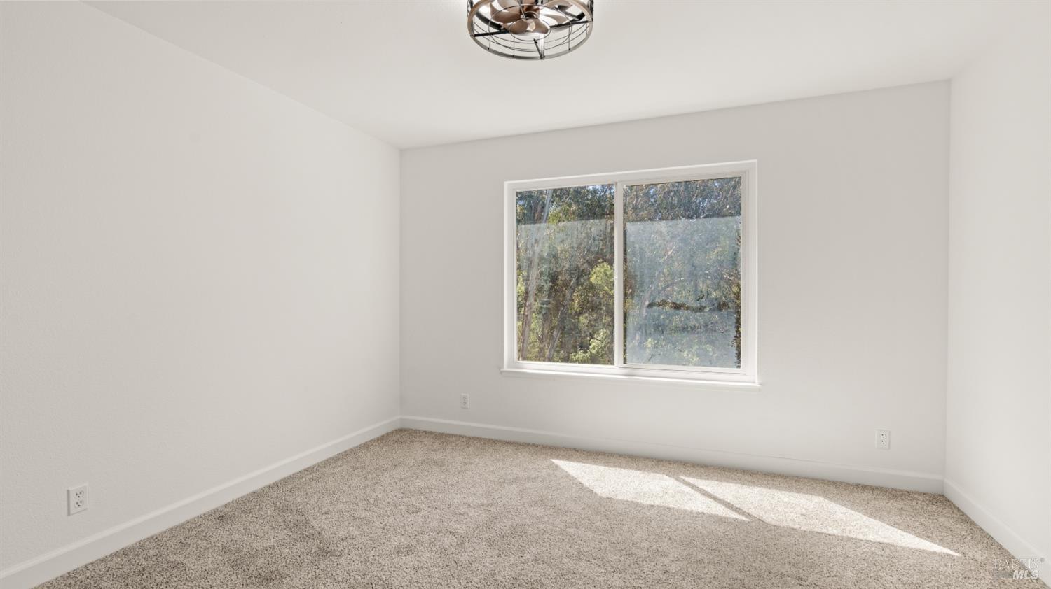 1889 Chantilly Lane Hayward CA 94541