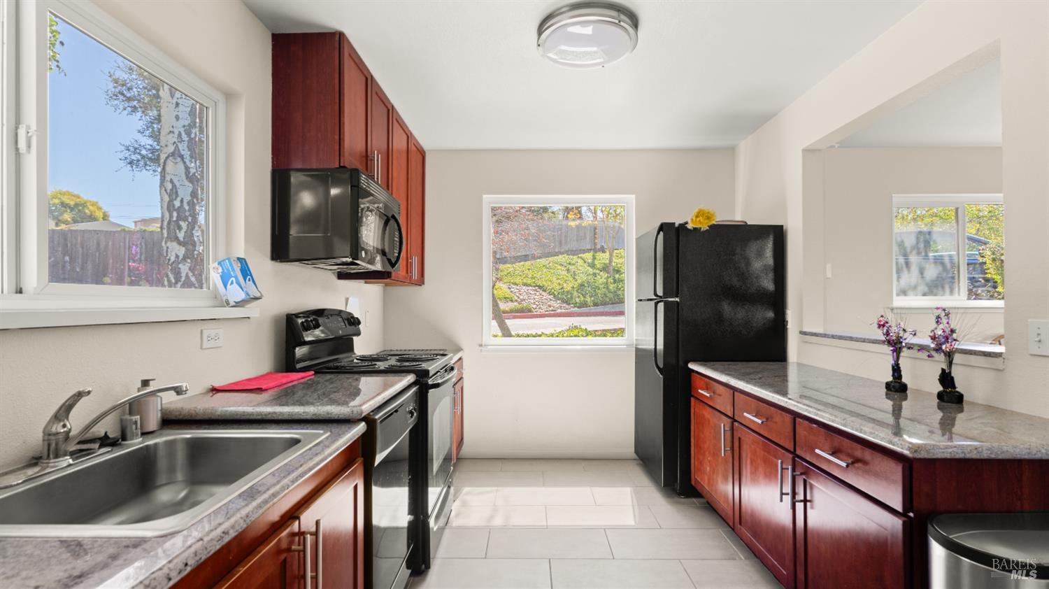 1889 Chantilly Lane Hayward CA 94541