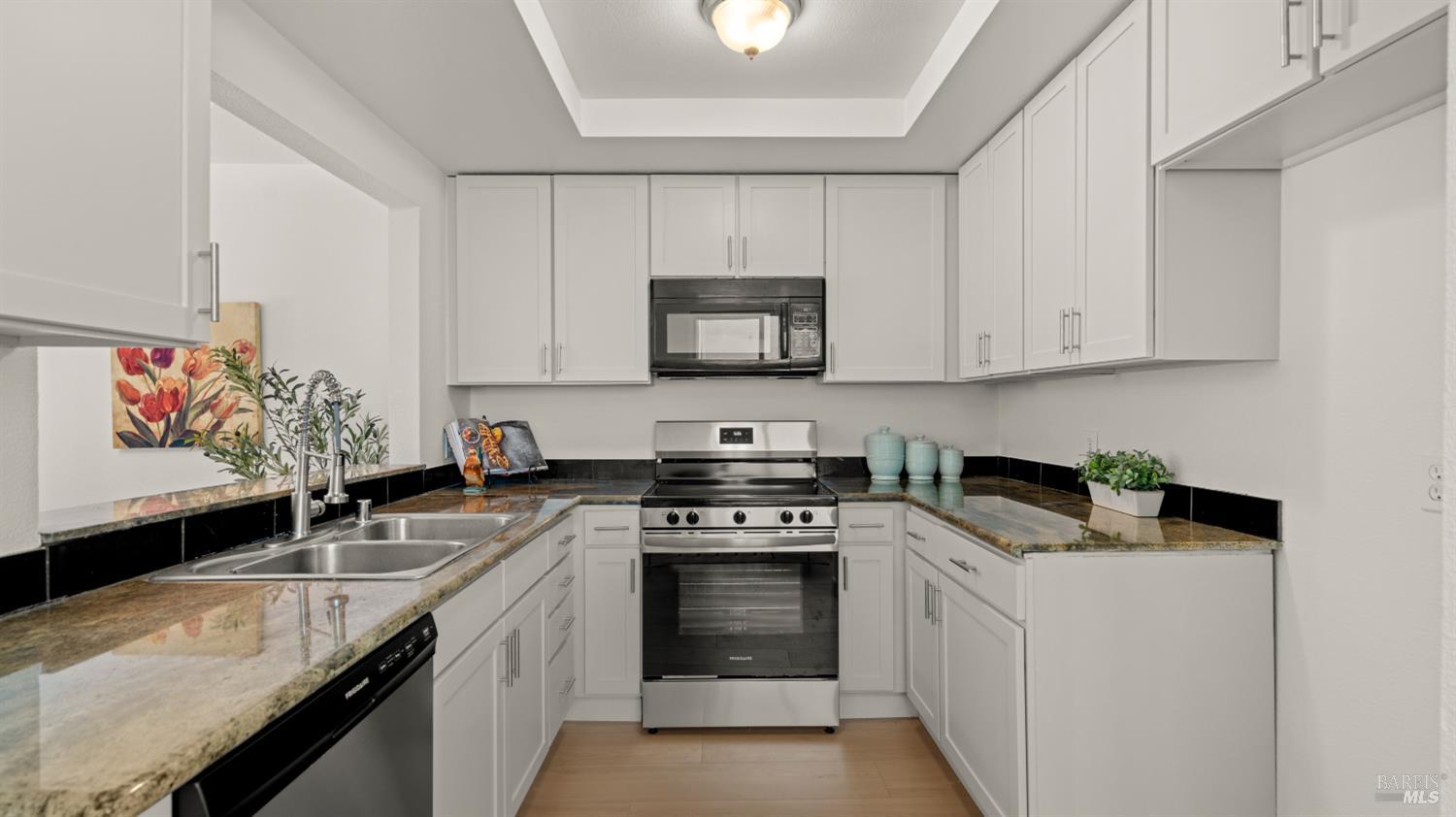 1889 Chantilly Lane Hayward CA 94541