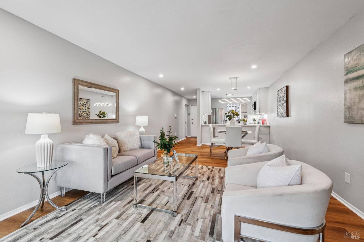 827 Via Casitas Greenbrae CA 94904