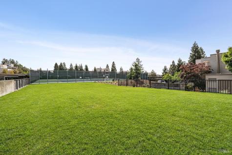 827 Via Casitas Greenbrae CA 94904