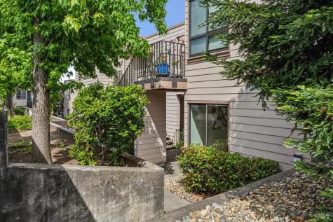 827 Via Casitas Greenbrae CA 94904