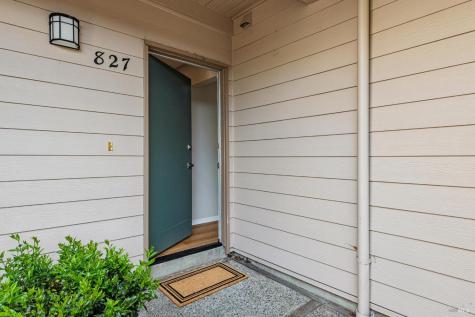 827 Via Casitas Greenbrae CA 94904