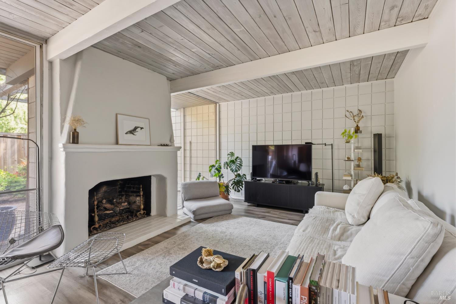 1076 Pomeroy Avenue Santa Clara CA 95051