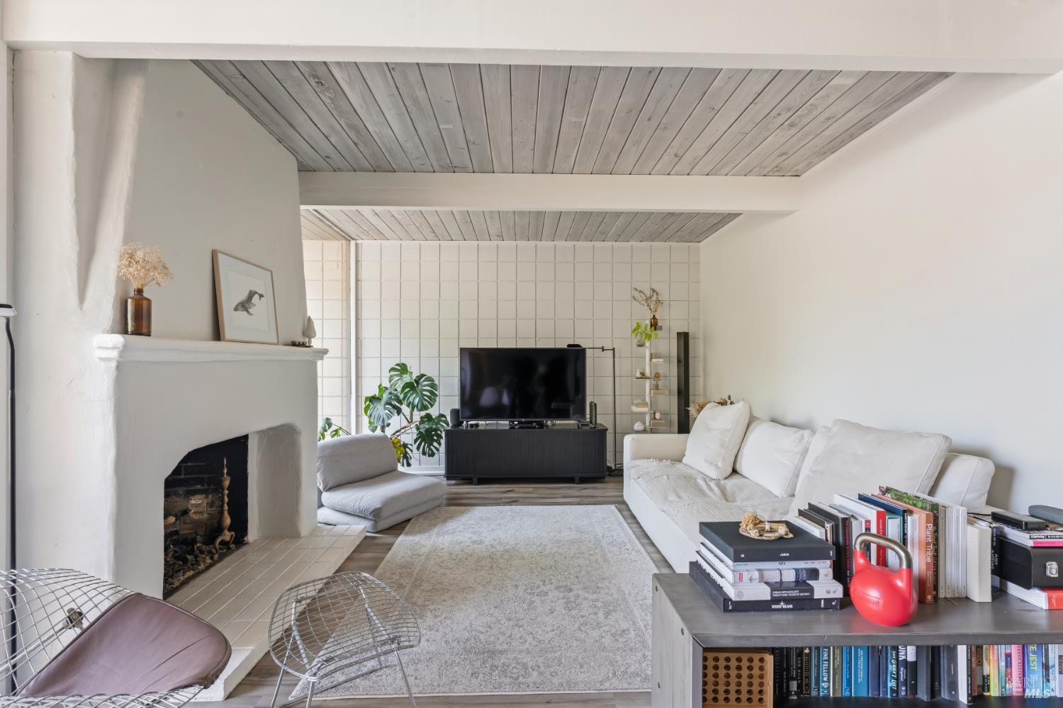 1076 Pomeroy Avenue Santa Clara CA 95051