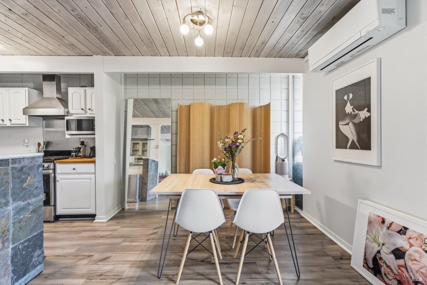1076 Pomeroy Avenue Santa Clara CA 95051