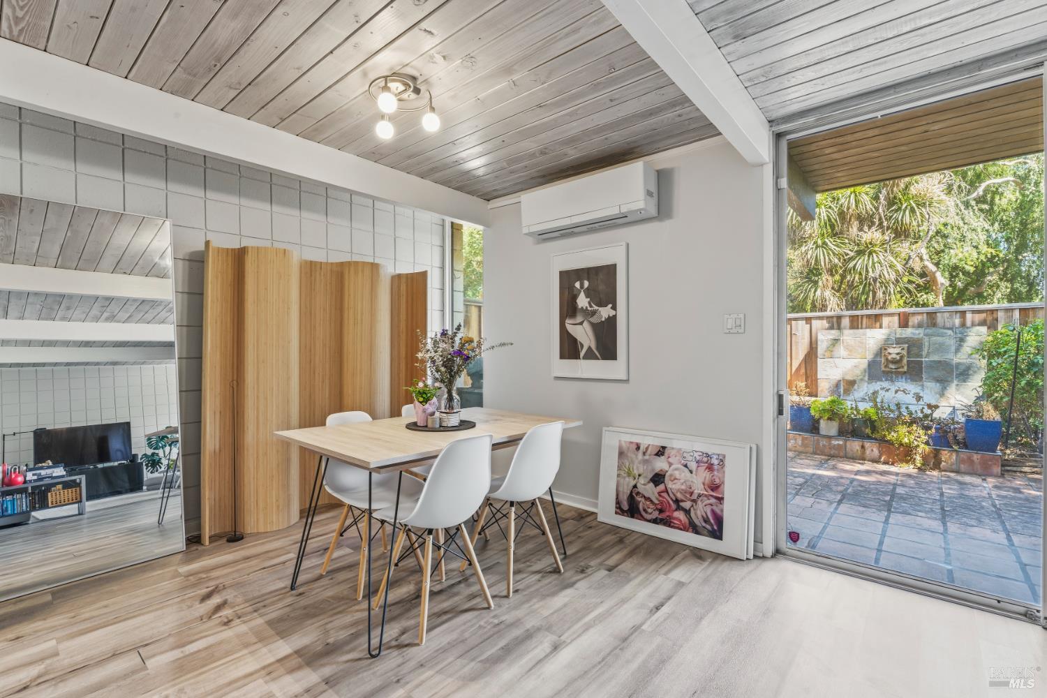 1076 Pomeroy Avenue Santa Clara CA 95051