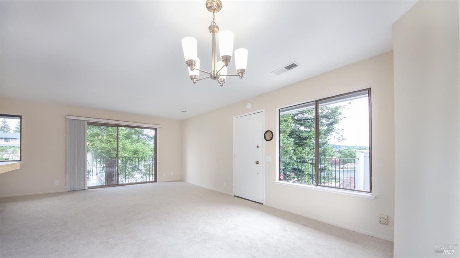 14 Scottsdale Way Novato CA 94947