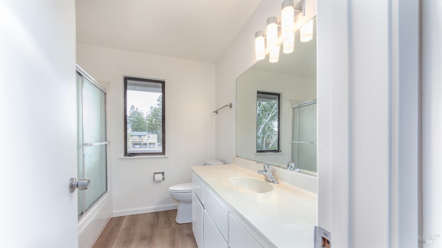 14 Scottsdale Way Novato CA 94947