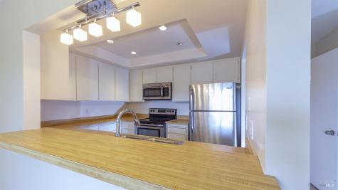 14 Scottsdale Way Novato CA 94947