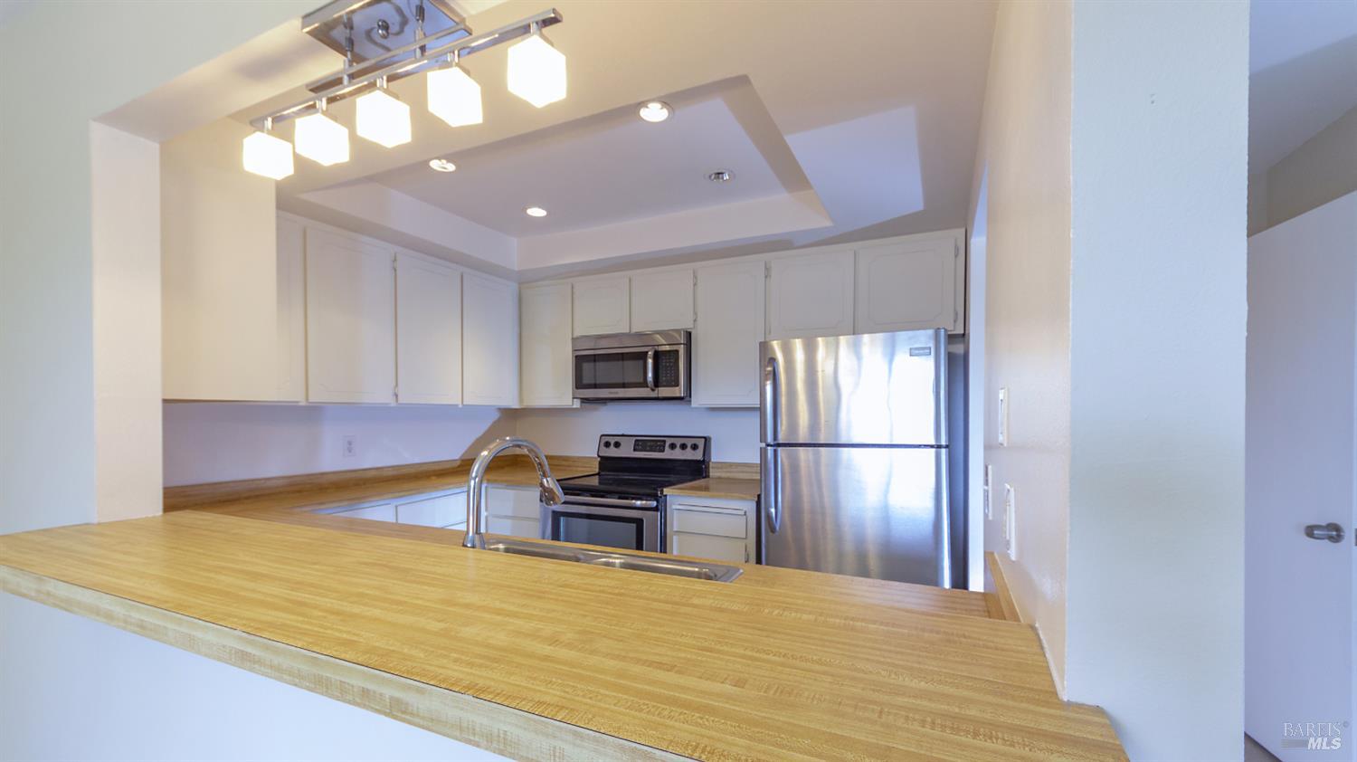 14 Scottsdale Way Novato CA 94947