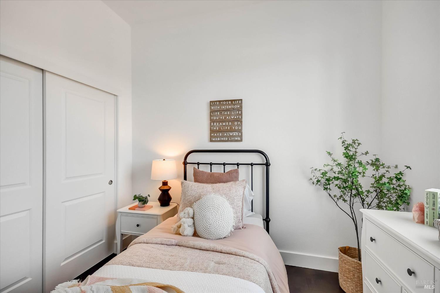 6 Merrydale Court San Rafael CA 94903