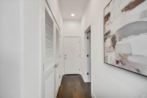 6 Merrydale Court San Rafael CA 94903