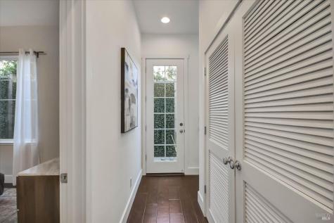 6 Merrydale Court San Rafael CA 94903