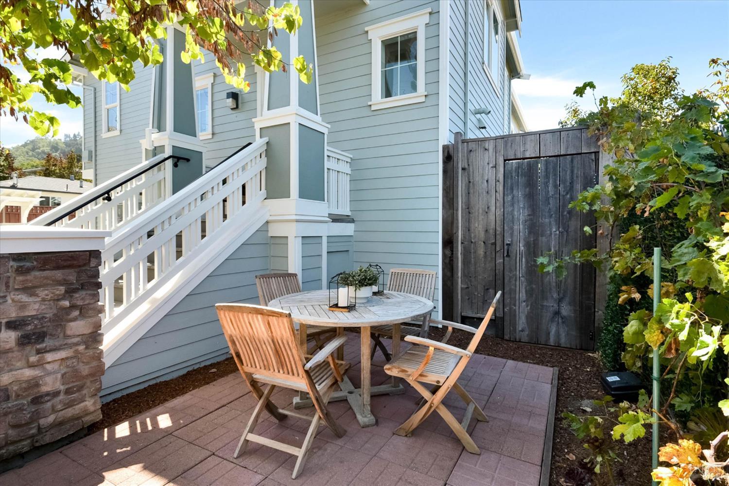 6 Merrydale Court San Rafael CA 94903