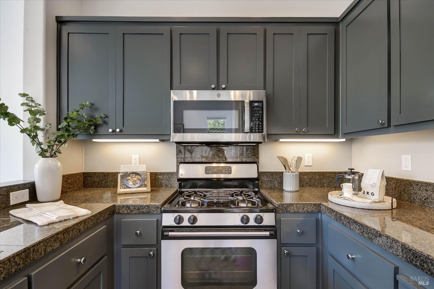 6 Merrydale Court San Rafael CA 94903