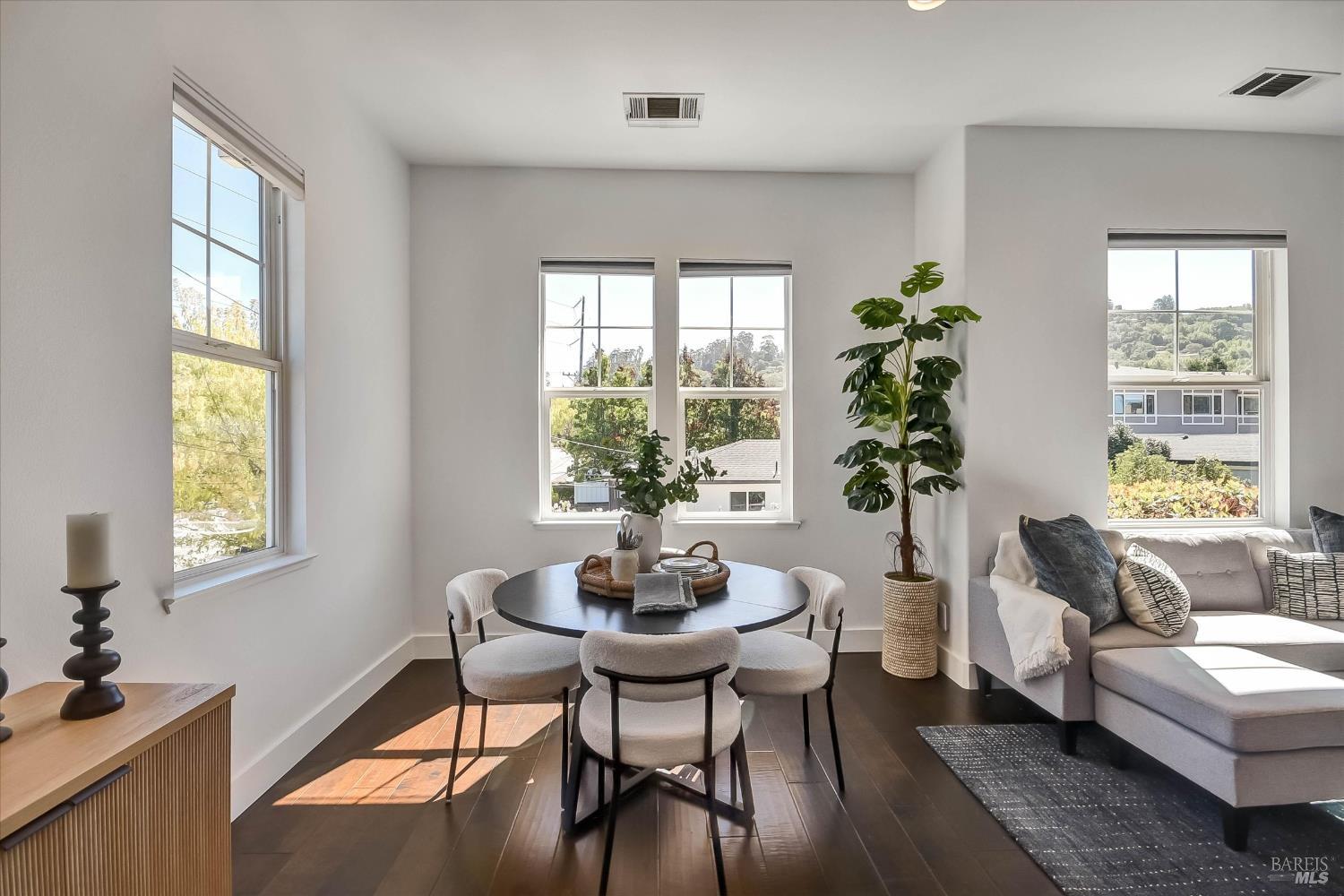 6 Merrydale Court San Rafael CA 94903