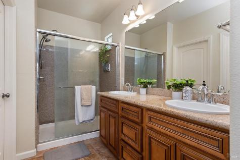 180 Healdsburg Avenue Cloverdale CA 95425