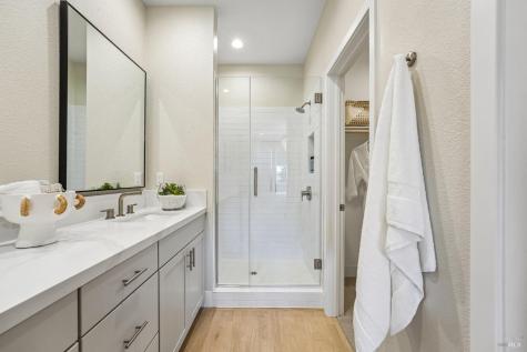 204 Pippin Court Sebastopol CA 95407
