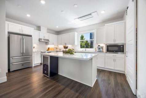 557 Valley Oaks Circle Novato CA 94945