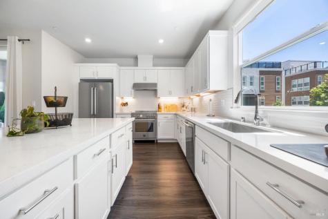 557 Valley Oaks Circle Novato CA 94945