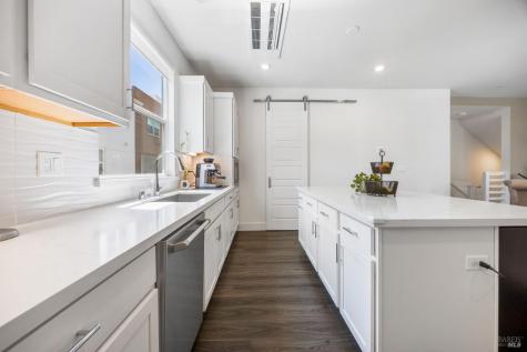 557 Valley Oaks Circle Novato CA 94945