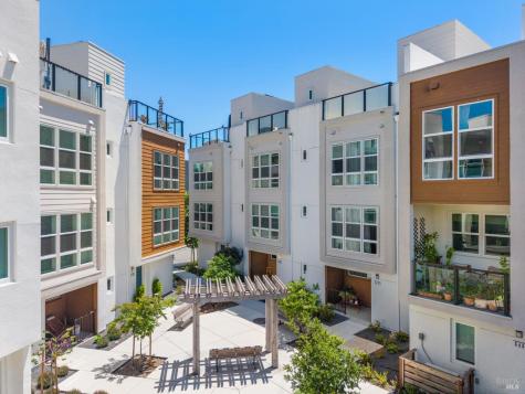 557 Valley Oaks Circle Novato CA 94945