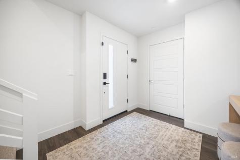 557 Valley Oaks Circle Novato CA 94945