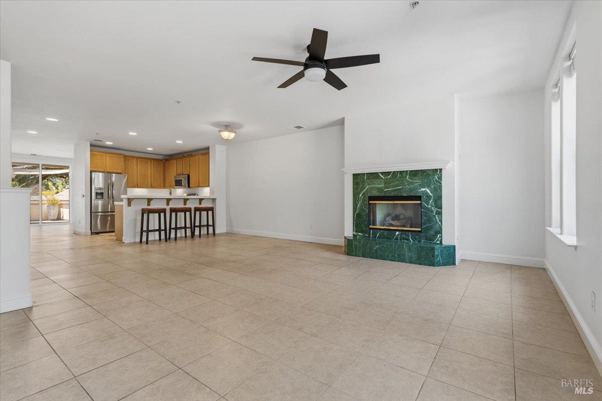 676 Mcclelland Drive Windsor CA 95492