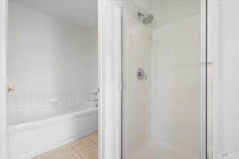 676 Mcclelland Drive Windsor CA 95492