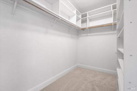 676 Mcclelland Drive Windsor CA 95492