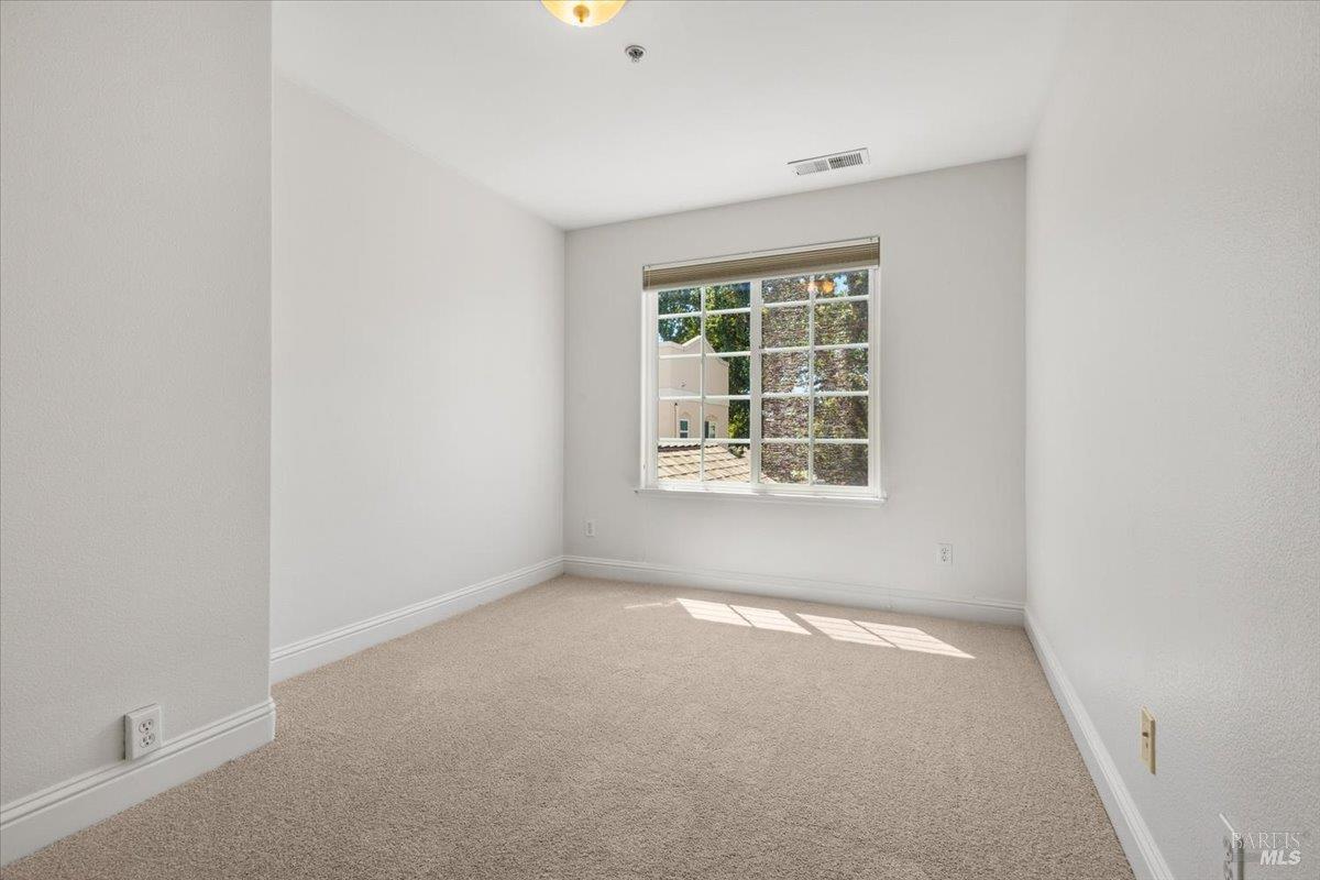 676 Mcclelland Drive Windsor CA 95492