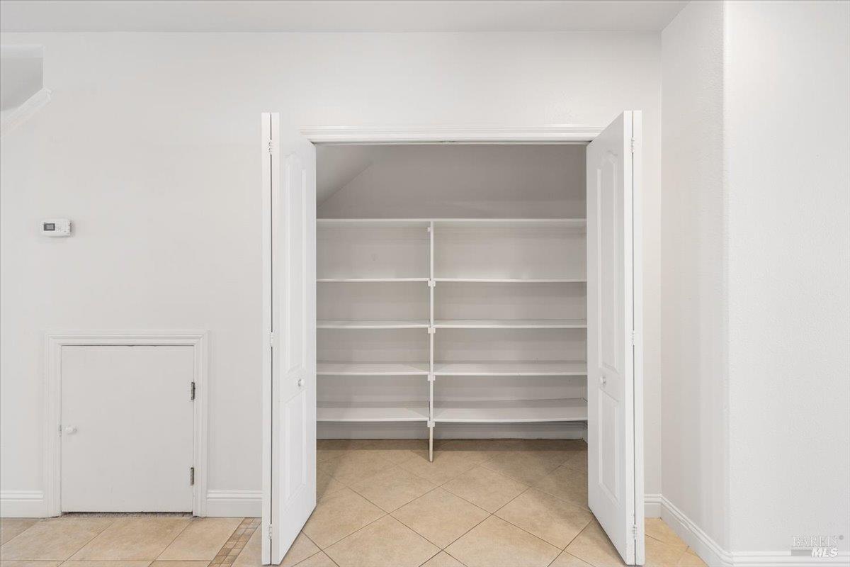 676 Mcclelland Drive Windsor CA 95492