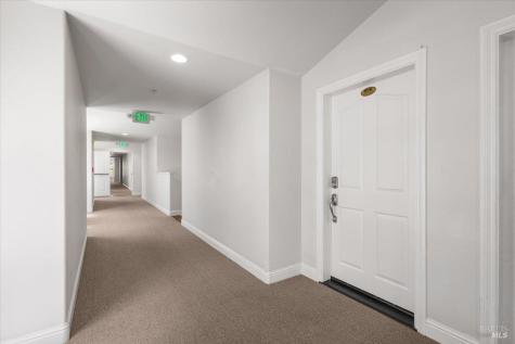 676 Mcclelland Drive Windsor CA 95492