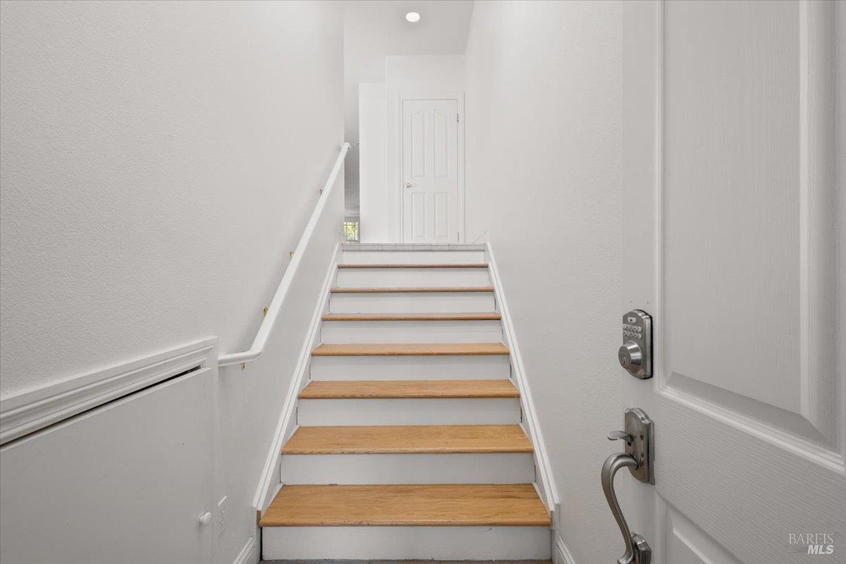 676 Mcclelland Drive Windsor CA 95492