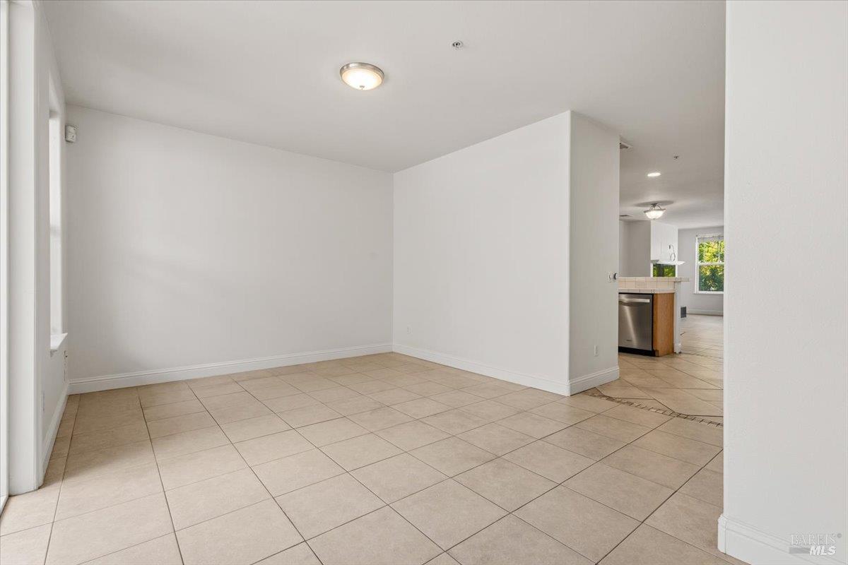 676 Mcclelland Drive Windsor CA 95492