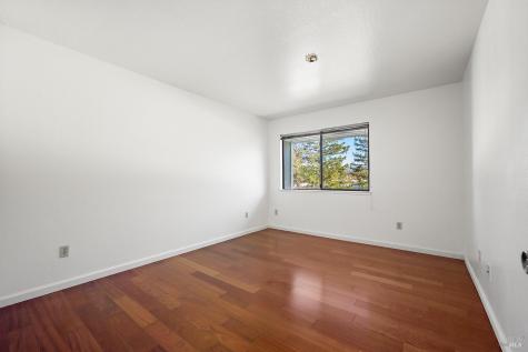 2123 W Steele Lane Santa Rosa CA 95403