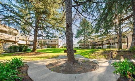 2123 W Steele Lane Santa Rosa CA 95403