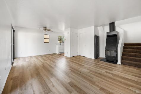 2123 W Steele Lane Santa Rosa CA 95403