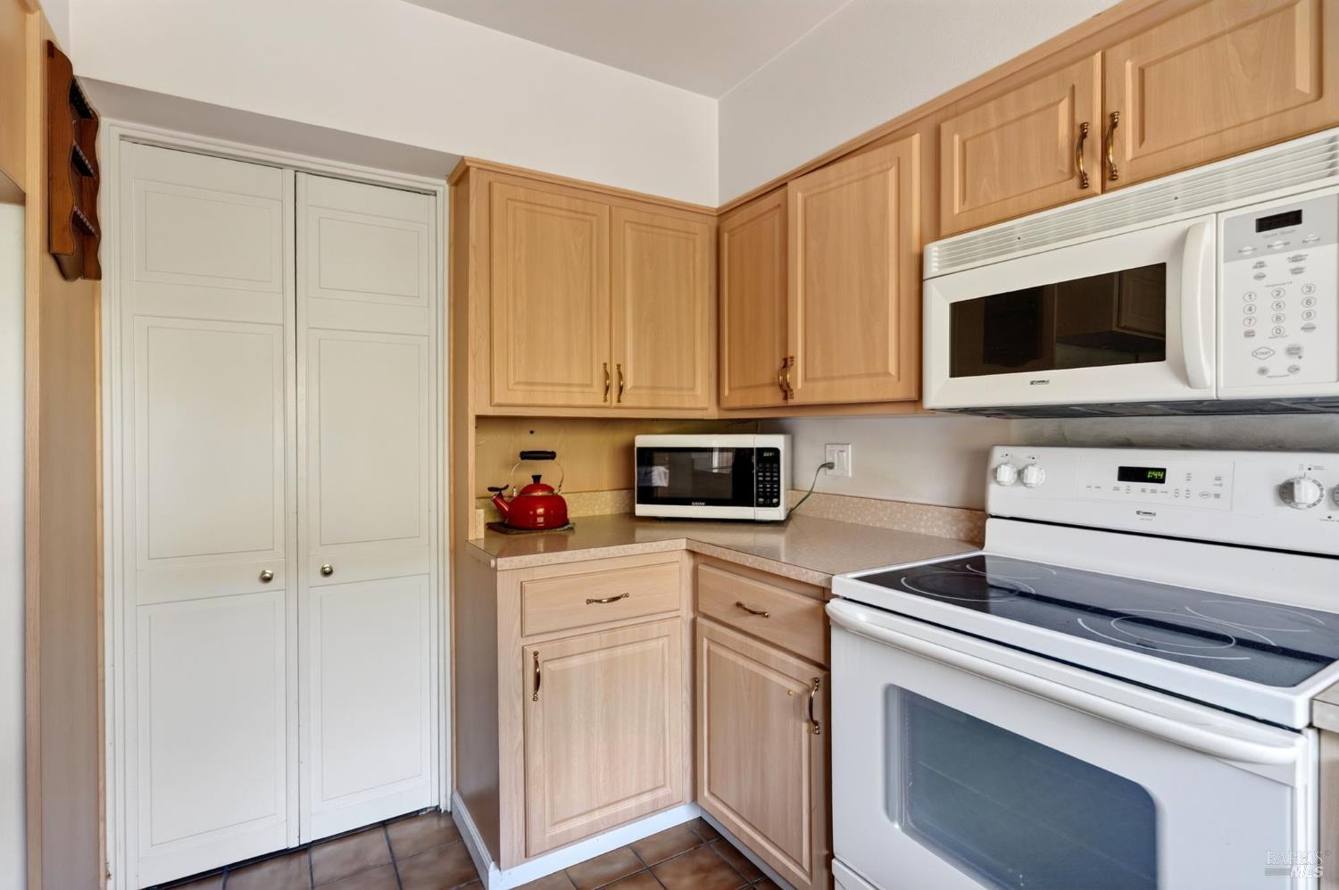 1072 Los Gamos Road San Rafael CA 94903