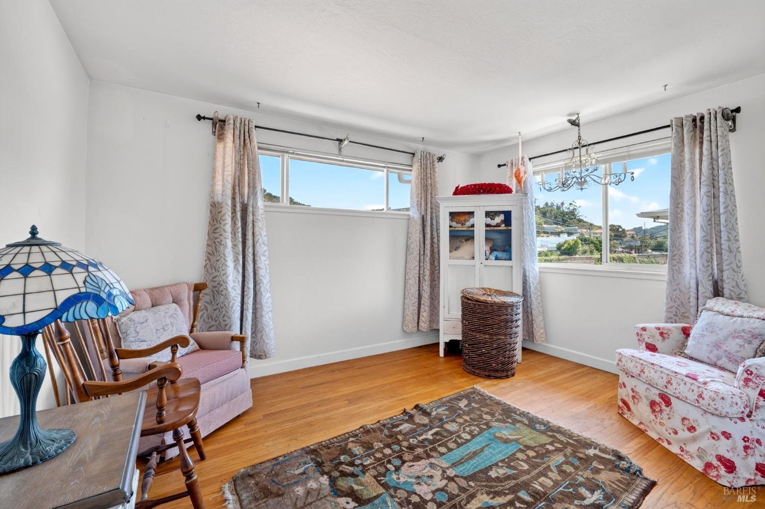 1072 Los Gamos Road San Rafael CA 94903