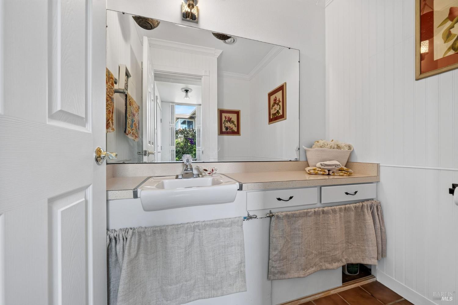 1072 Los Gamos Road San Rafael CA 94903
