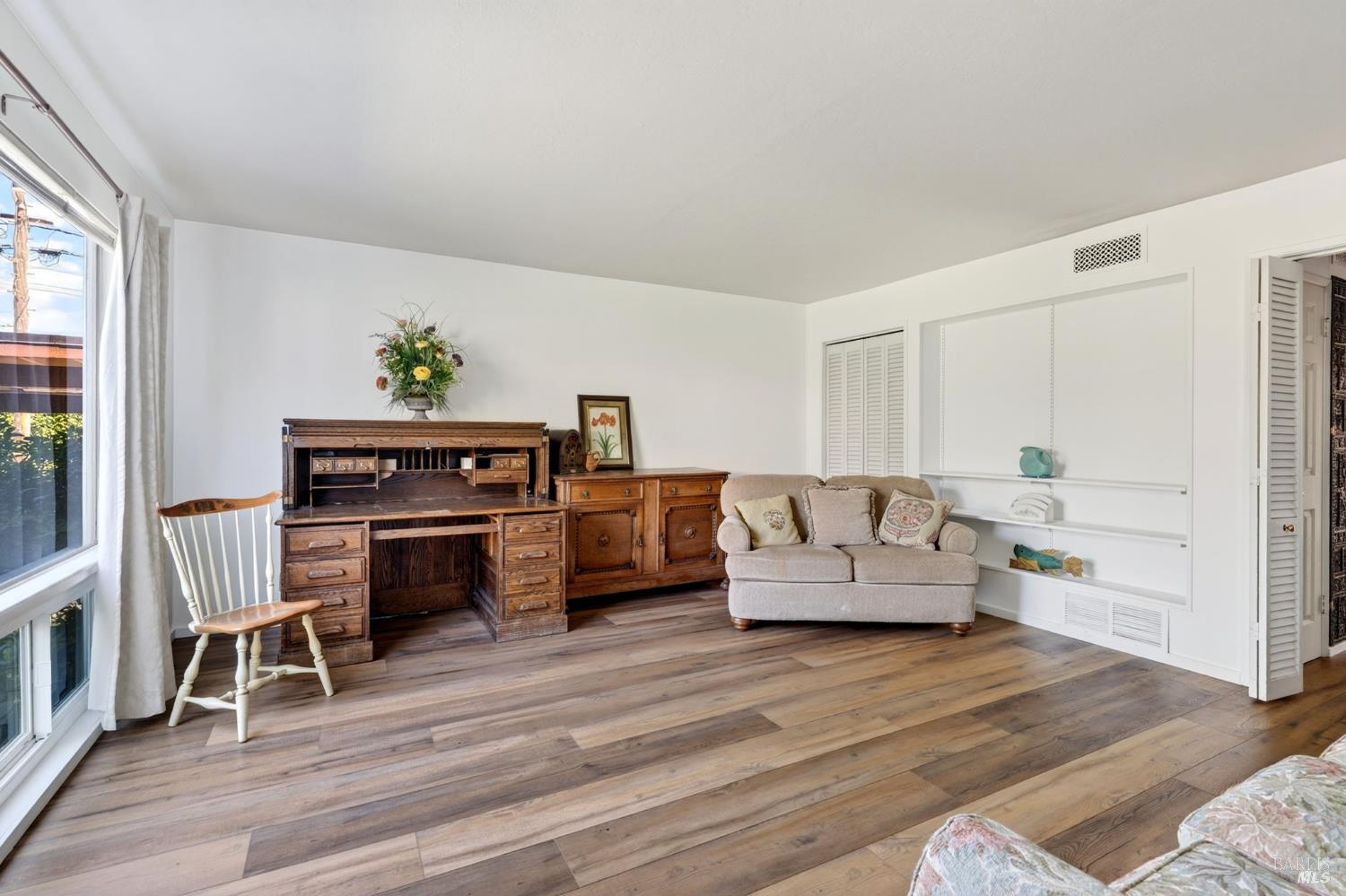 1072 Los Gamos Road San Rafael CA 94903