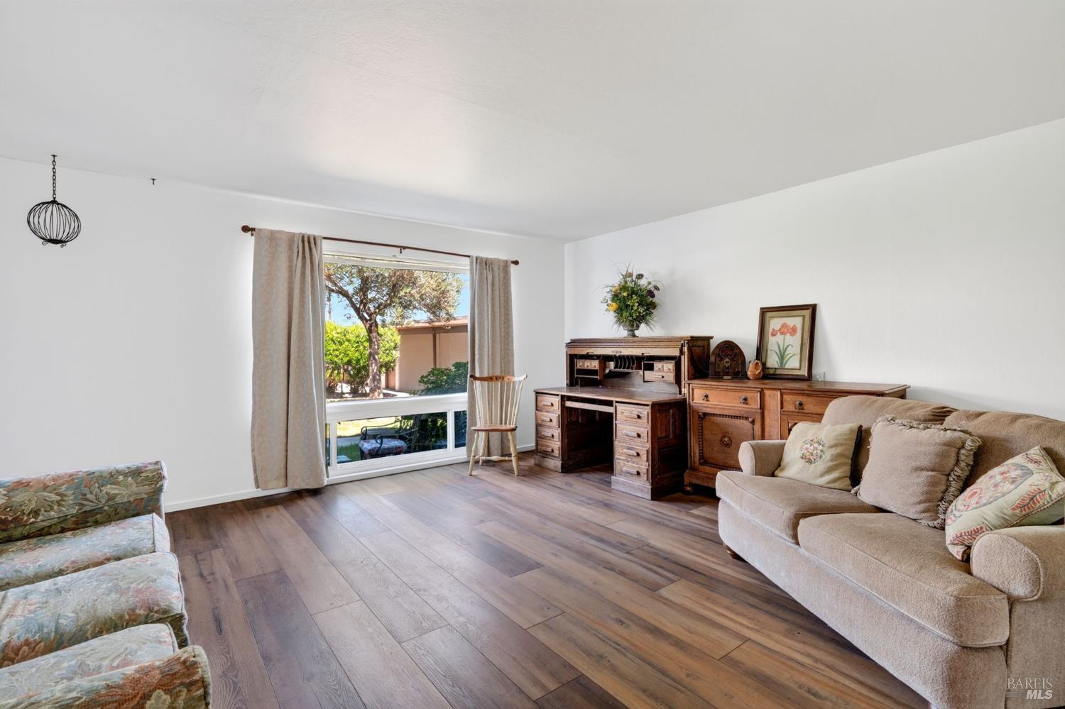 1072 Los Gamos Road San Rafael CA 94903