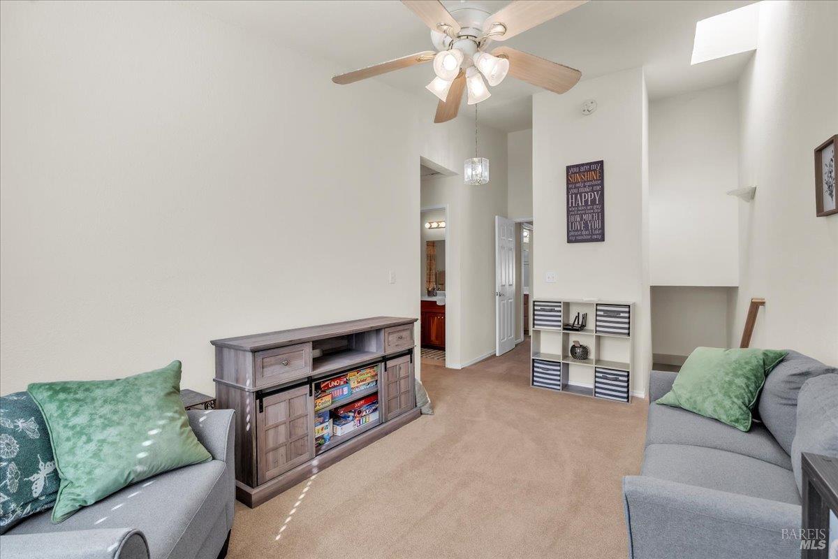 299 Shasta Drive Vacaville CA 95687