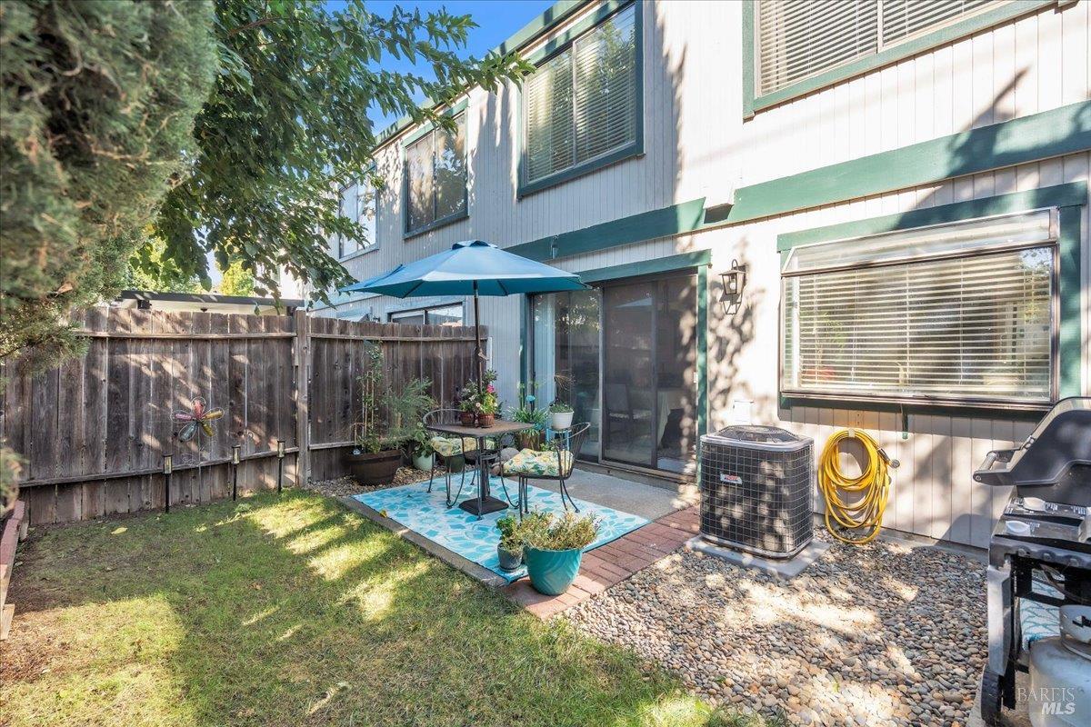 299 Shasta Drive Vacaville CA 95687