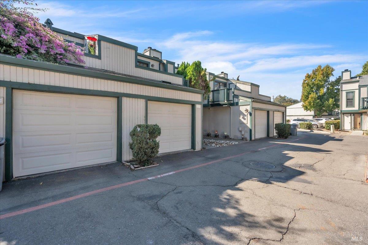 299 Shasta Drive Vacaville CA 95687